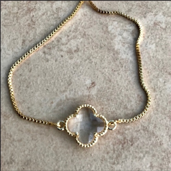 Jewelry - 🎉Clover pendant adjustable bracelet